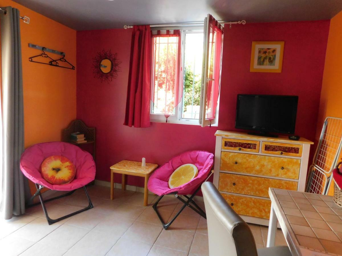 Villa Les Pins Mirabel-aux-Baronnies Eksteriør bilde